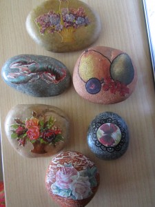 2014-10-09 piedras del rio decoradas (8)